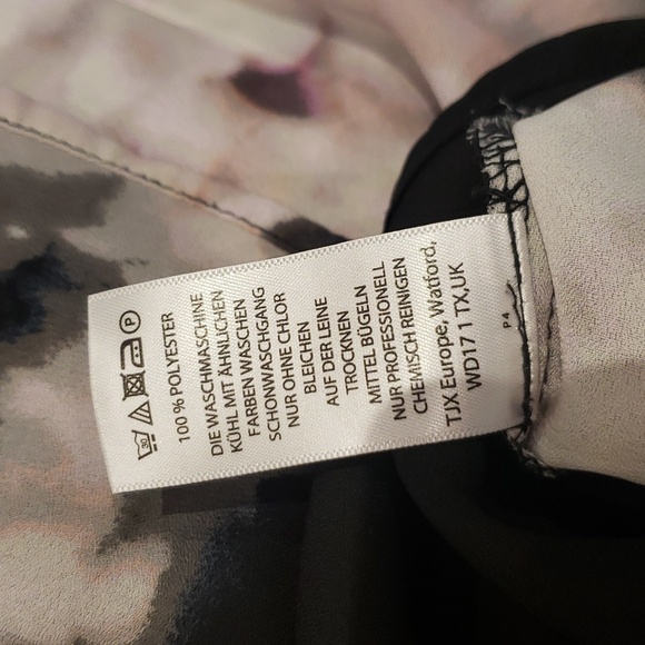 CYNTHIA Rowley Tank Top Lightweight V-Neck Black Pink White Floral Women… - Picture 10 of 11